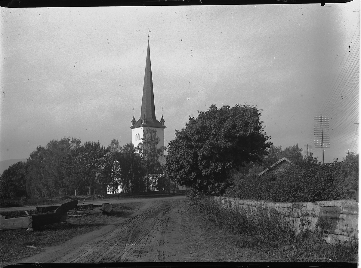 Mikkel Sveinhaug, RINGSAKER KIRKE.