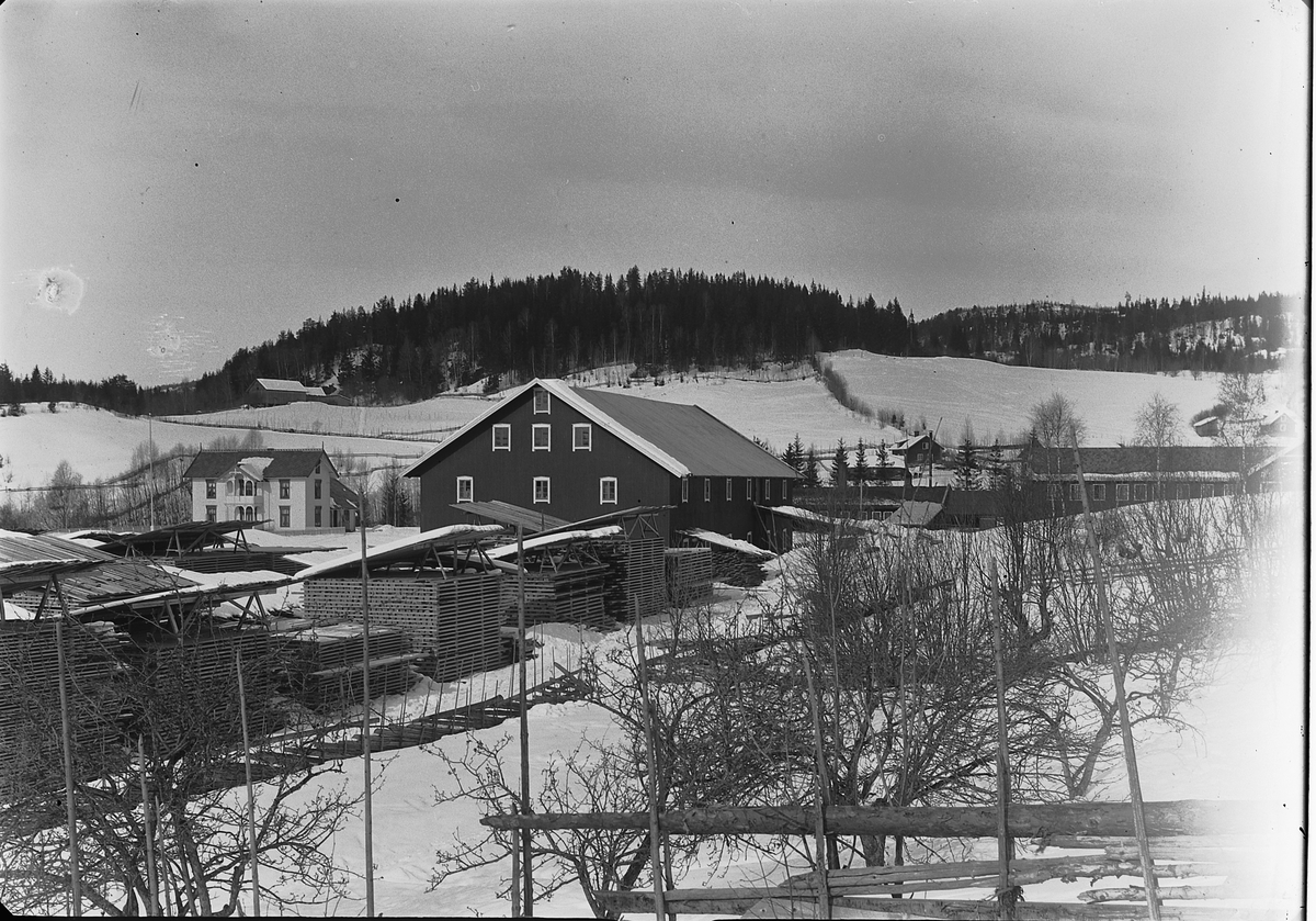 Ole Hansen Løken, MOELVEN BRUG MED NY LAGERBYGNING OPPFØRT I 1913, ANDERKVERN.