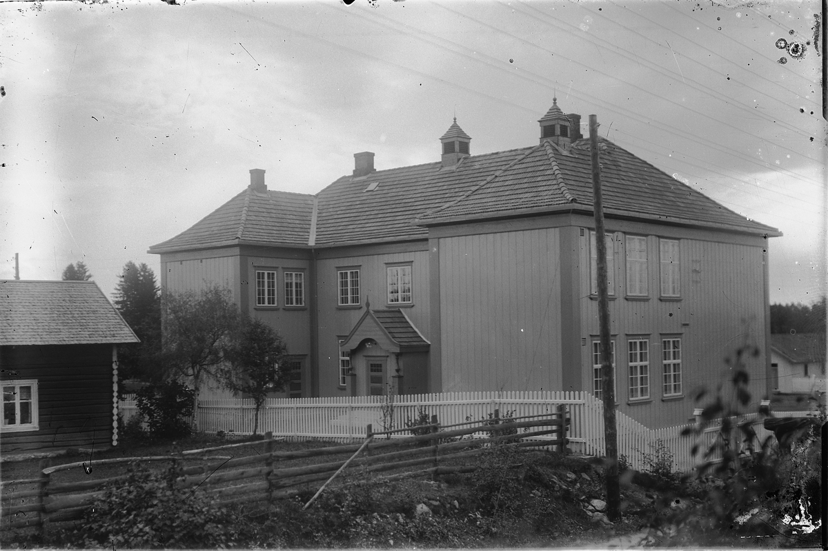 Oscar Løberg, SKRAMSTAD SKOLE I VANG.
