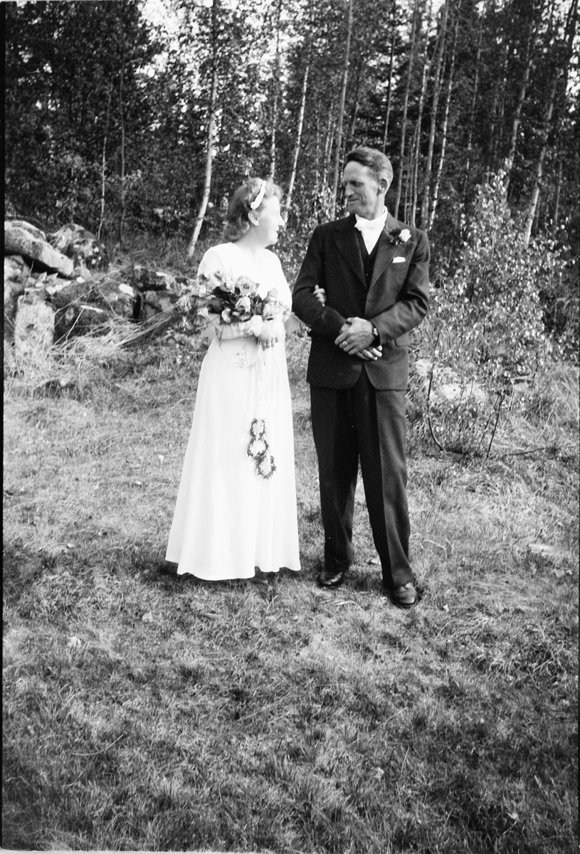 Håkon Prestkværn, Bryllup, Tangen. Brudeparet.