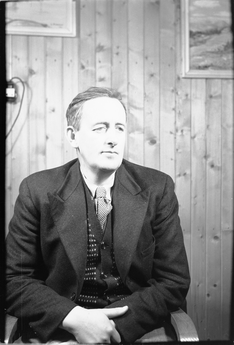 Håkon Prestkværn, Karl Tallhaug.