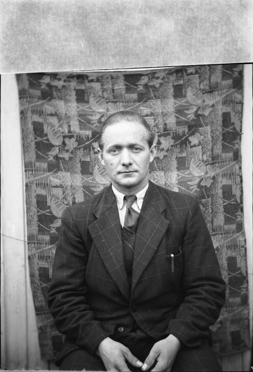 Håkon Prestkværn, Ukjent mann.