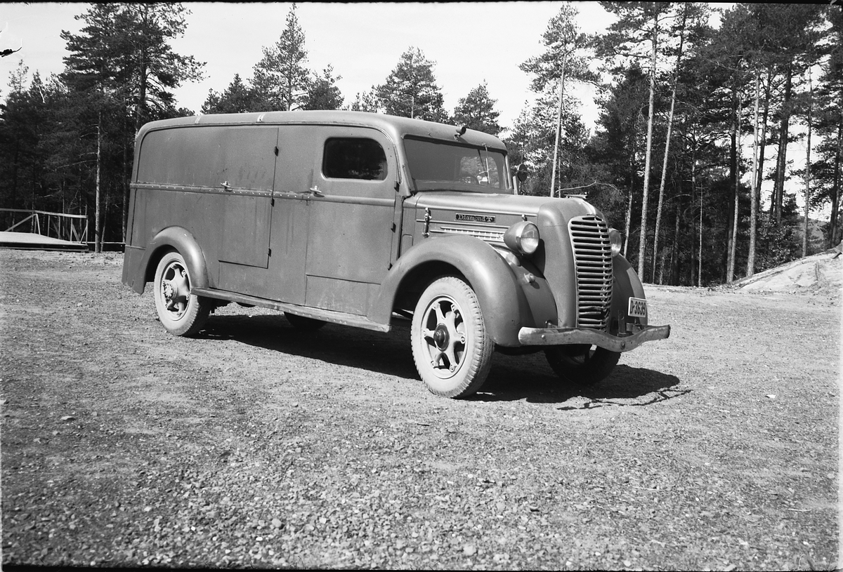 Håkon Prestkværn, DIAMOND T VAREVOGN 1936-37, VAREBIL D-3639.