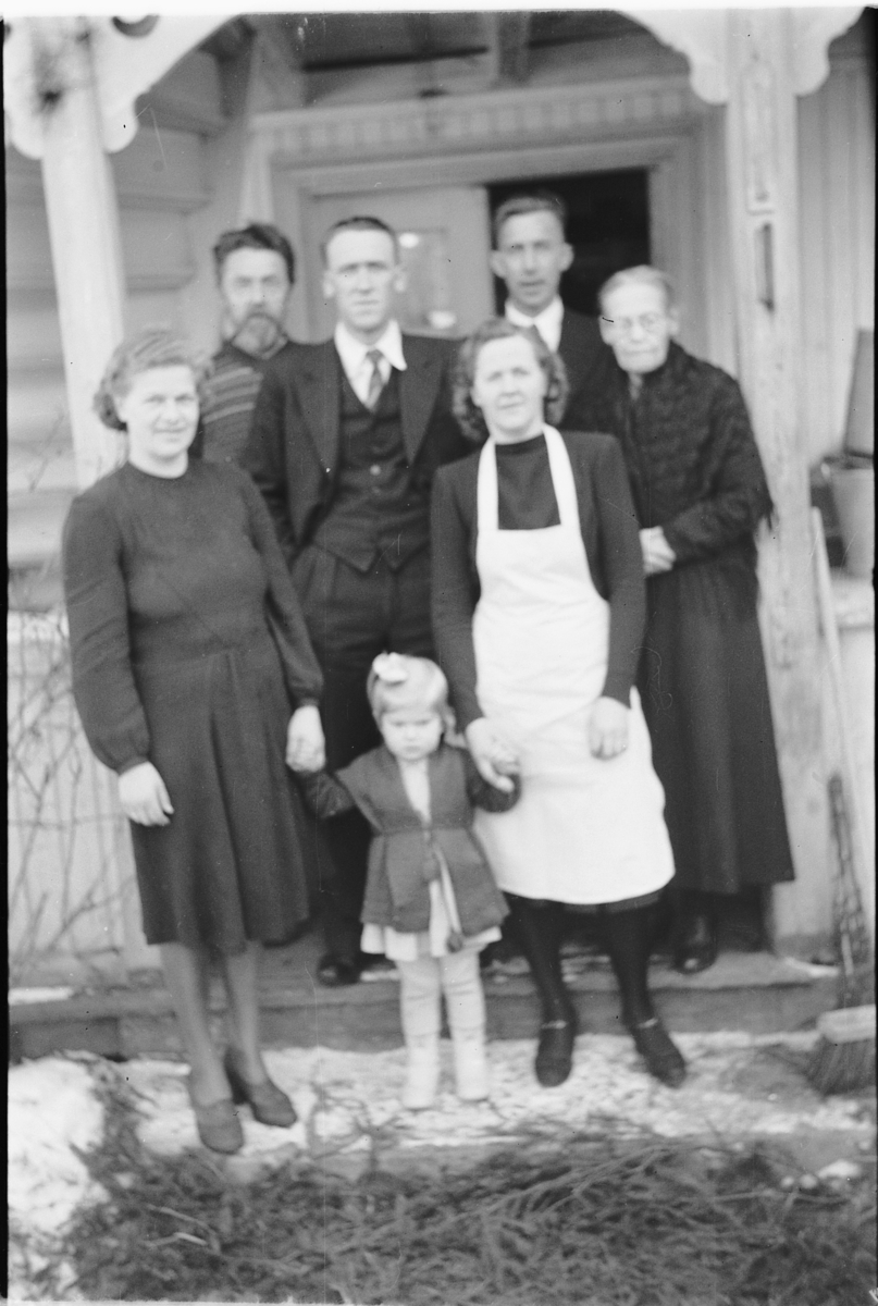 Håkon Prestkværn, Løkkekværn Gård, Moelv.