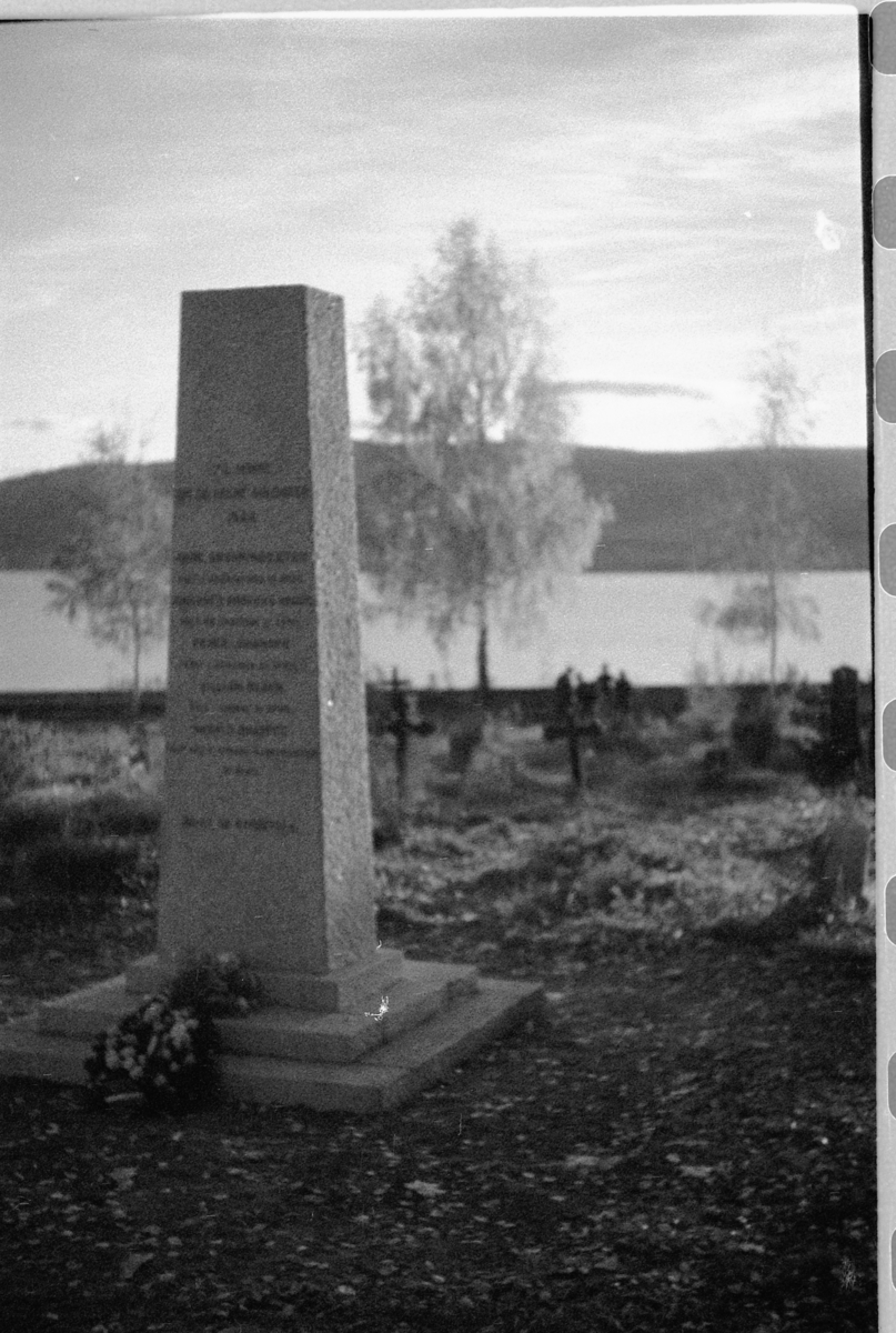 Håkon Prestkværn, Bauta til minne om falne, norske soldater under kampene i 1940. Minnestein.