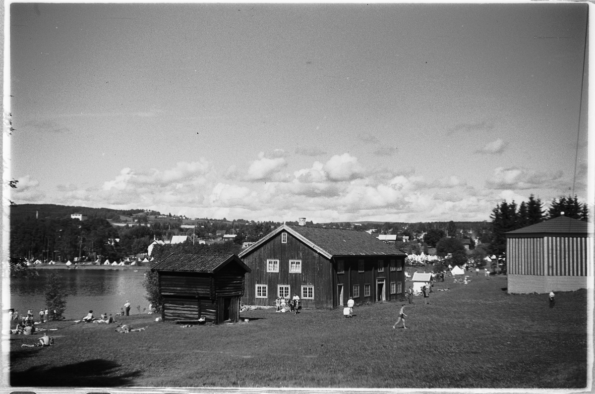 Håkon Prestkværn, DOMKIRKEODDEN, ROSENLUNDVIKA. Løtenbygningen.