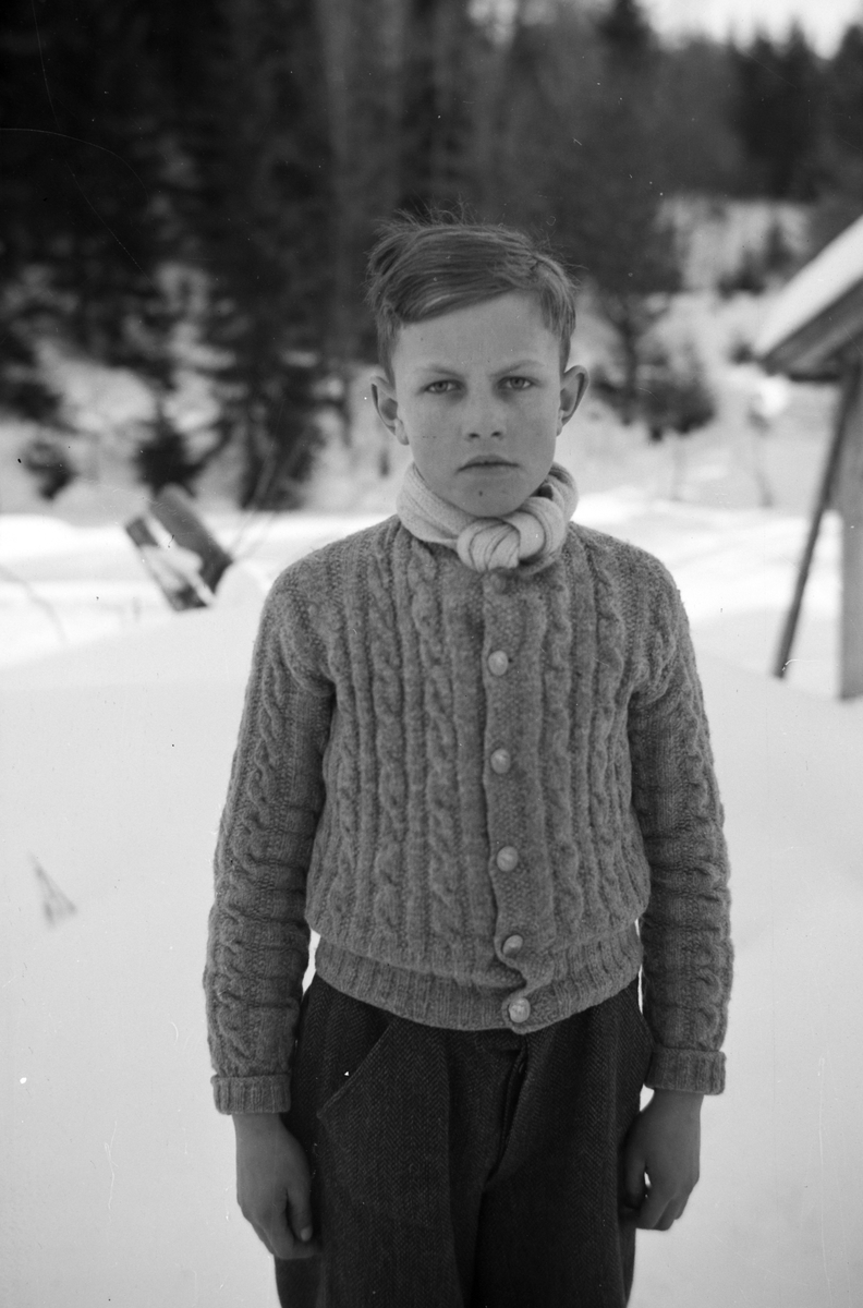 Håkon Prestkværn, Gutt, ukjent, vinter.