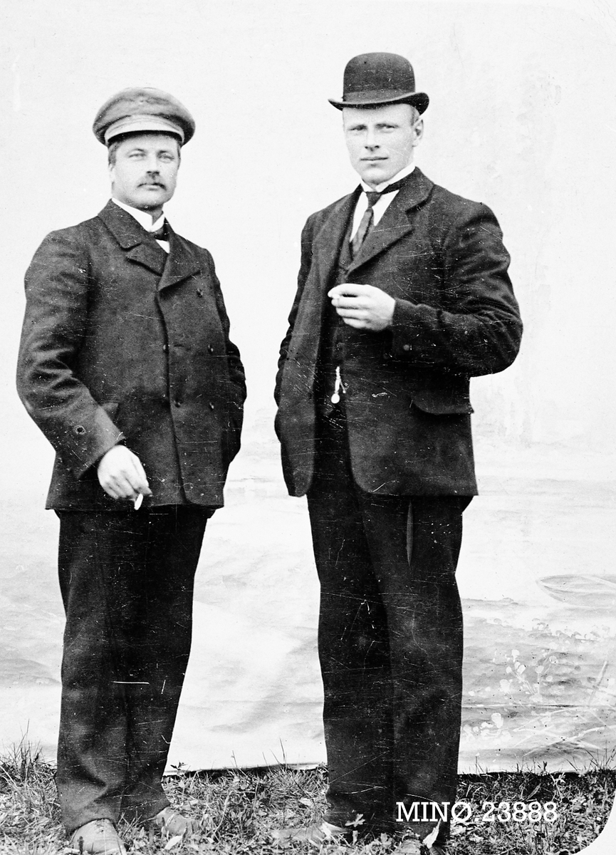 Peder J. Bredalslien, Portrett av to menn - Hans Narjord og Esten Sæther