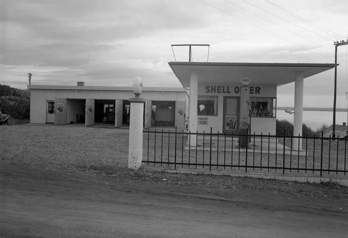 Normann Fotoatelier, Shell bensinstasjon. Nes bilverksted. Nes. Eksteriør