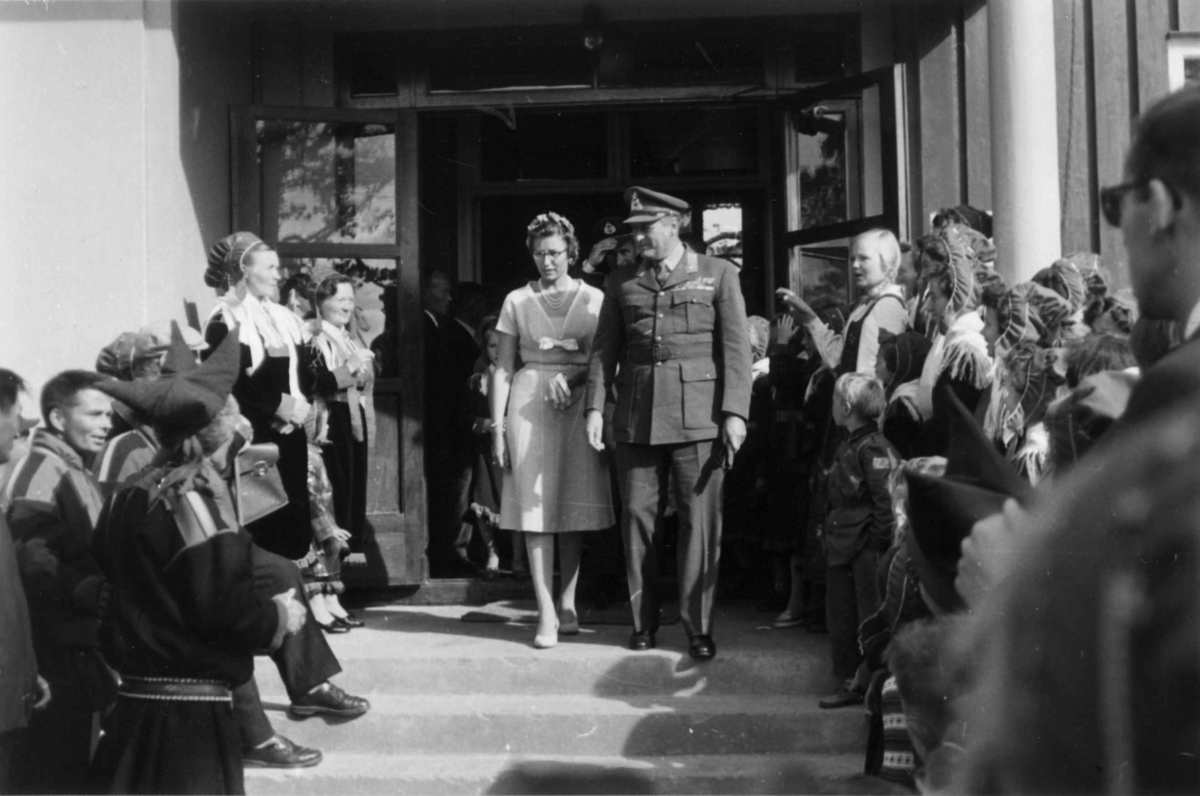 Virginia Raymond Davidson, Kong Olav og prinsesse Astrid besøker Karasjok sommeren 1959.